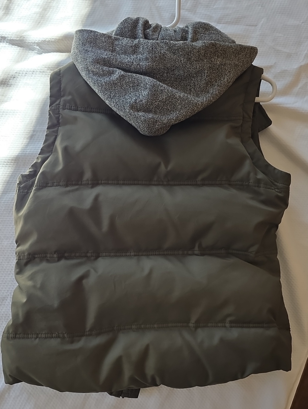 ROOTS goose down puffer vest! S - Picture 5 of 10